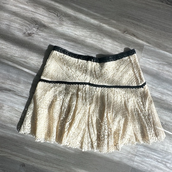 Free People Cream Lace Skirt with Black Accents 6 - Picture 7 of 14